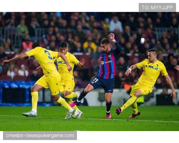 《马卡报》解析：面对加的斯，巴萨可能回归基础四后卫区域防守